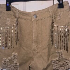 Rhinestone tassel khaki jean shorts 😍🤎